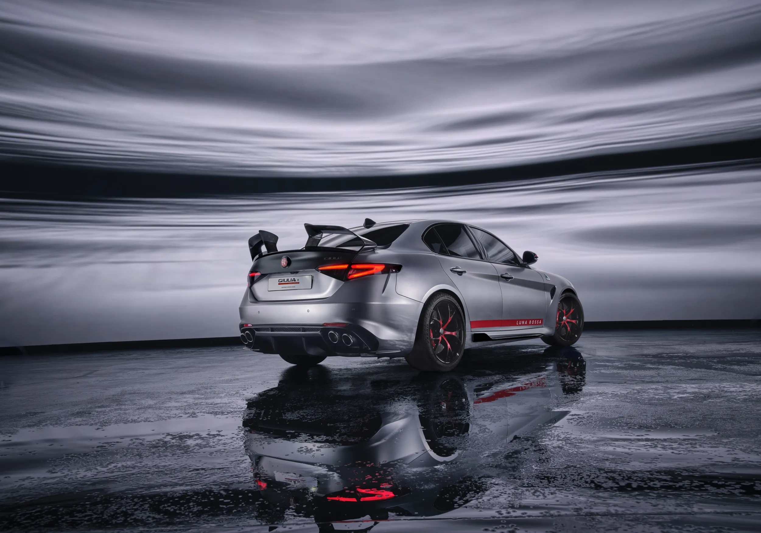 auto.pub Alfa Romeo Giulia Quadrifoglio Luna Rossa 13.01.26