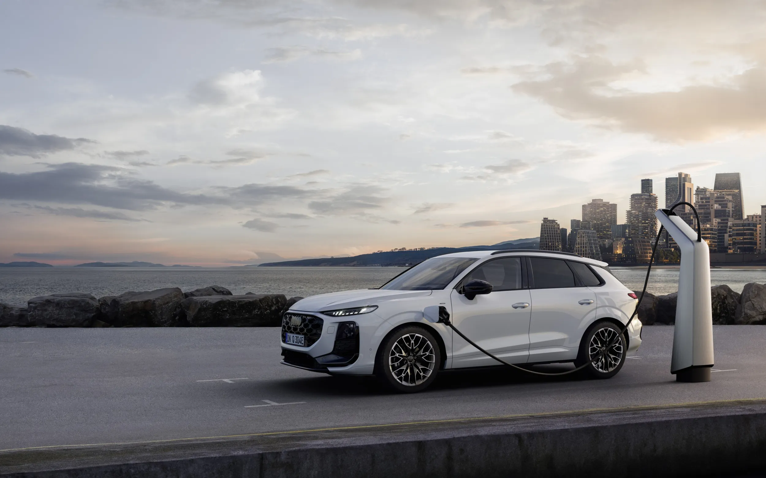 auto.pub Audi Q3 e-hybrid 21.07.25