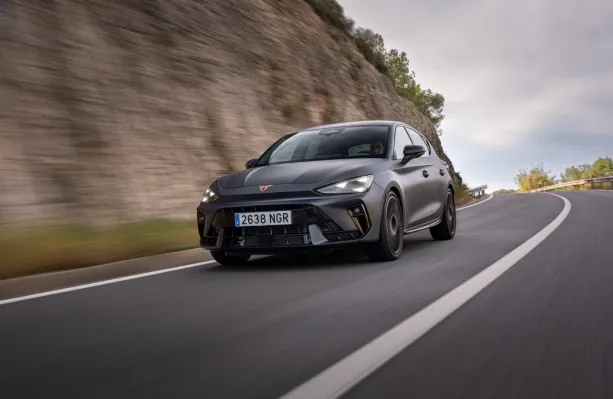 auto.pub CUPRA Leon VZ 24.11.25