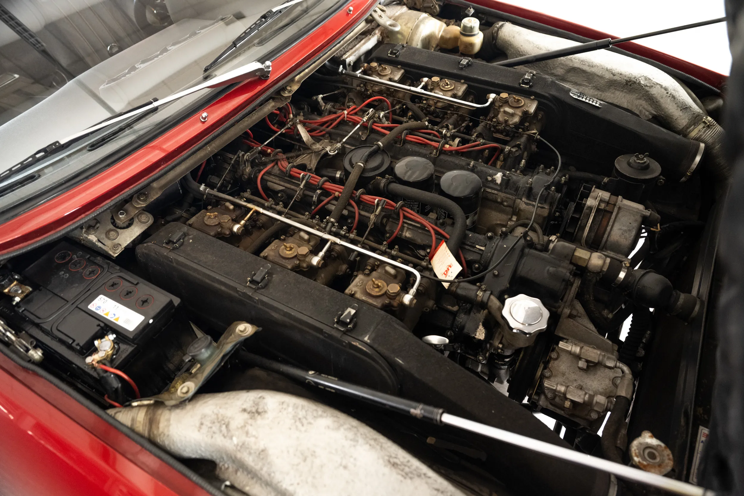 auto.pub Ferrari 365 GT4 2+2 24.09.25