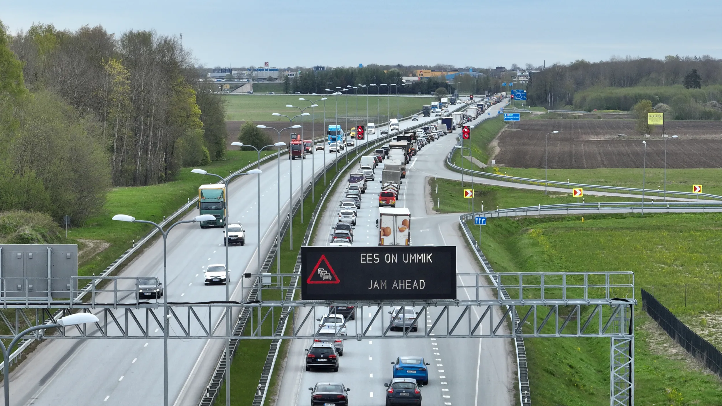 auto.pub Highway message sign 18.03.26