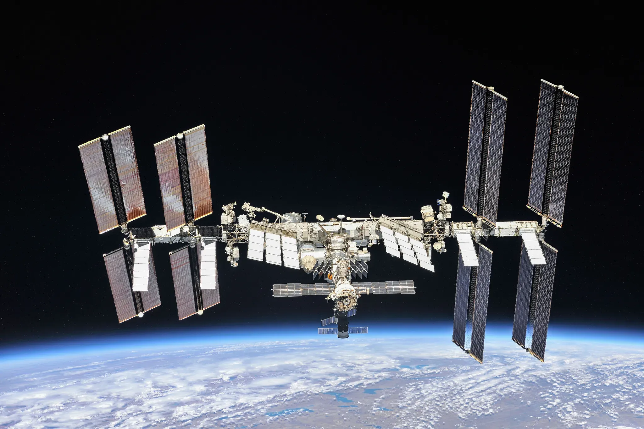 auto.pub International Space Station 13.08.25