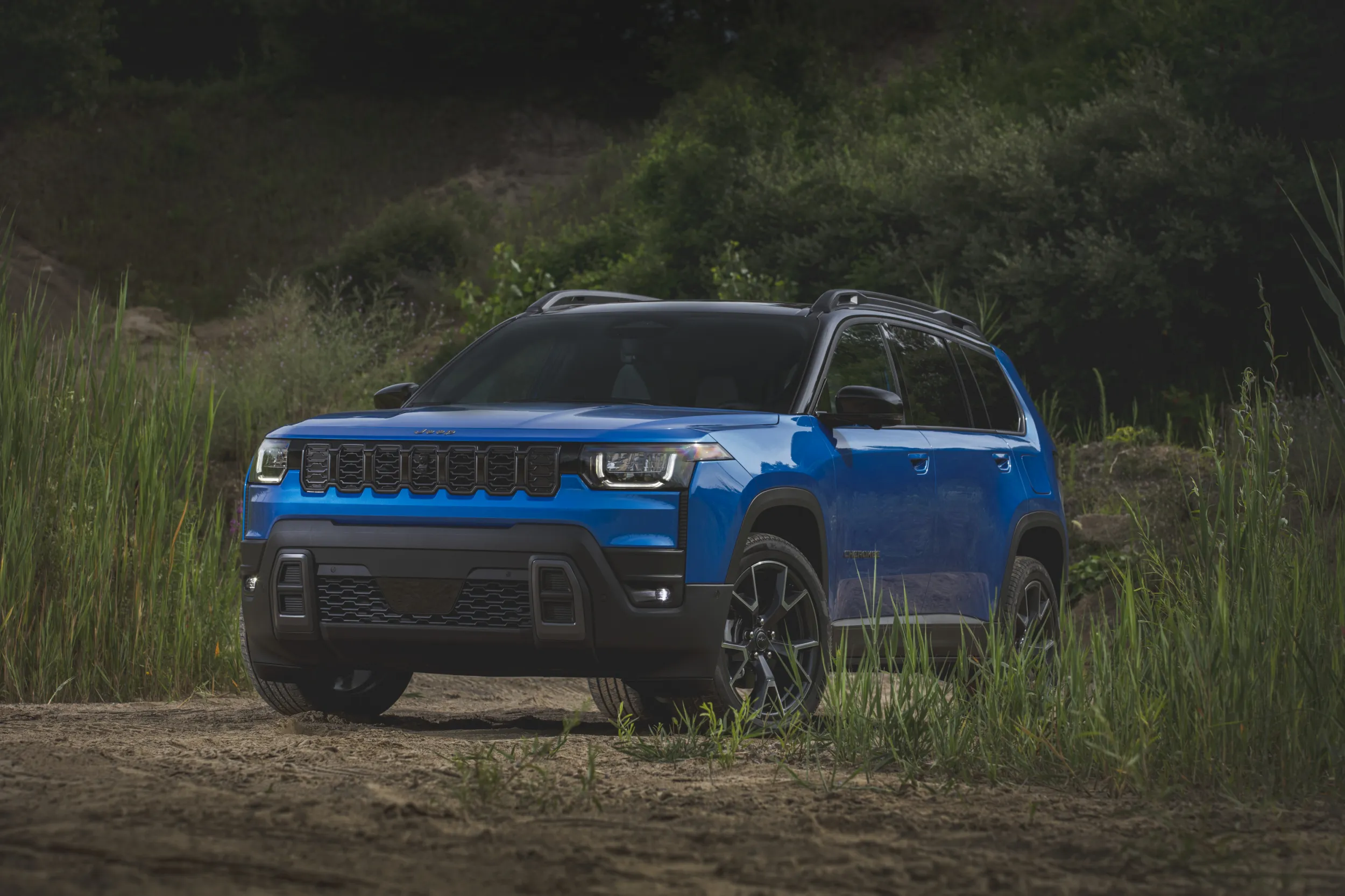 auto.pub Jeep Cherokee 25.08.25