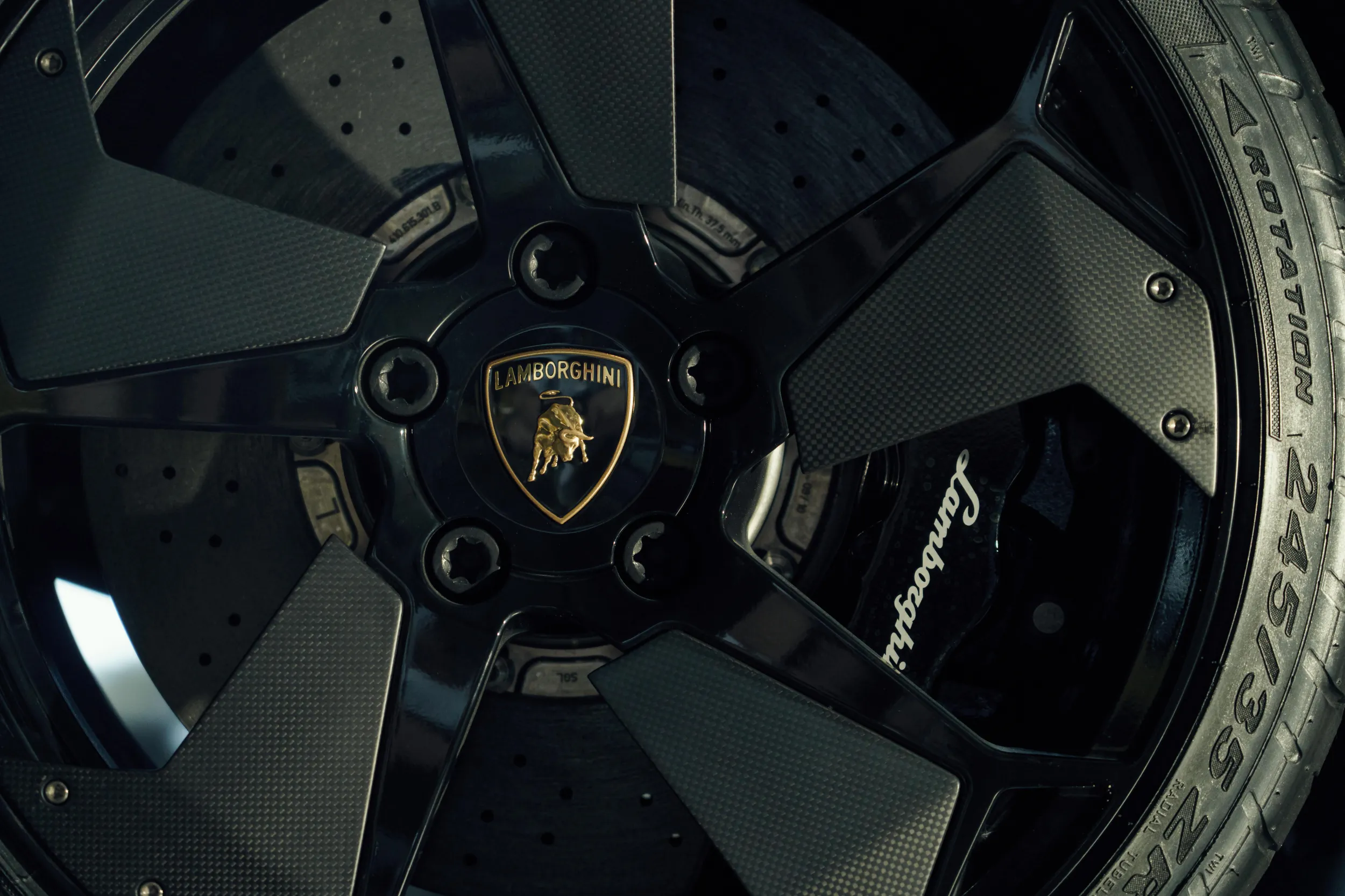 auto.pub Lamborghini collection 01.12.25