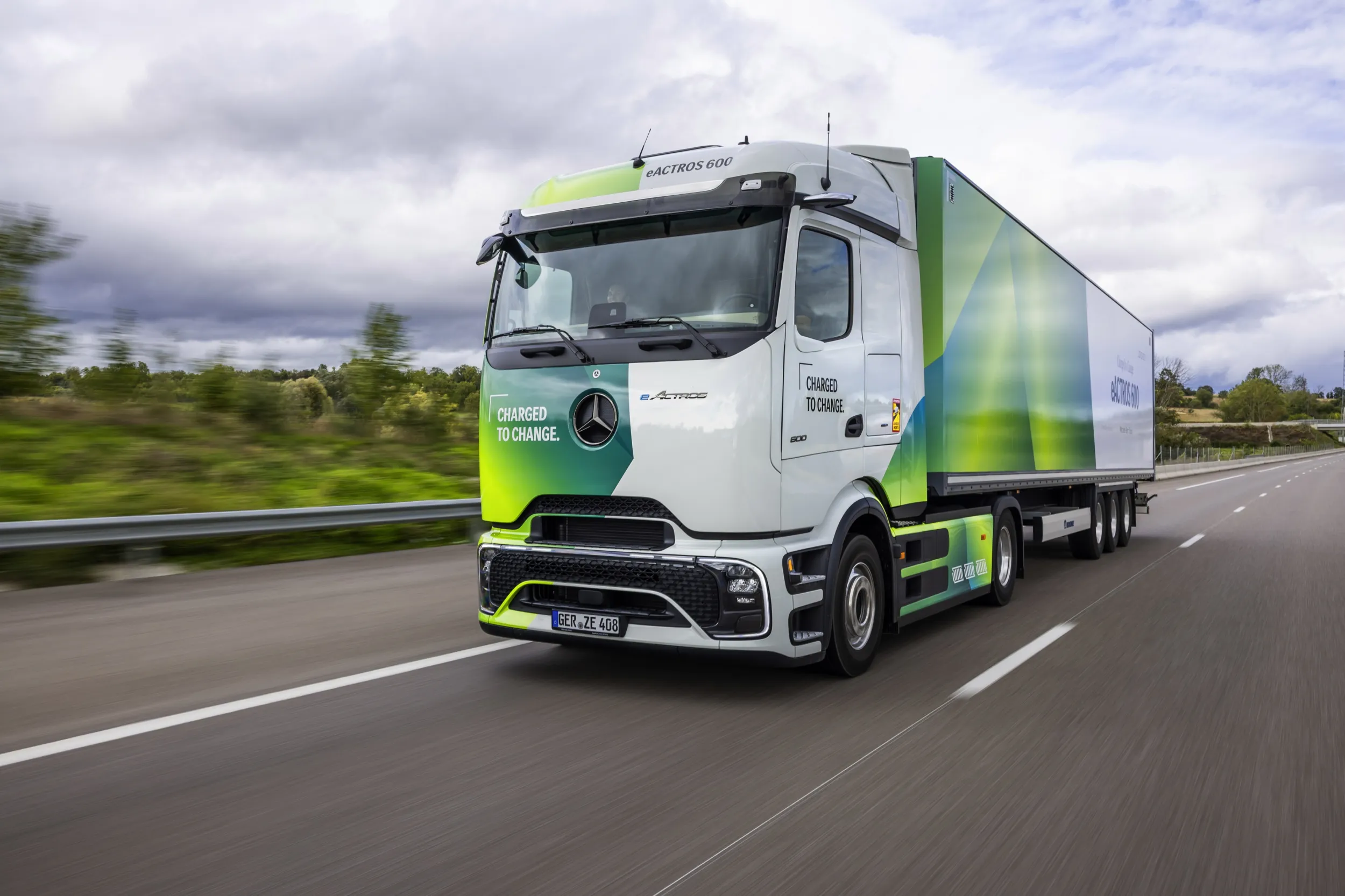 auto.pub Mercedes-Benz eActros 30.09.25