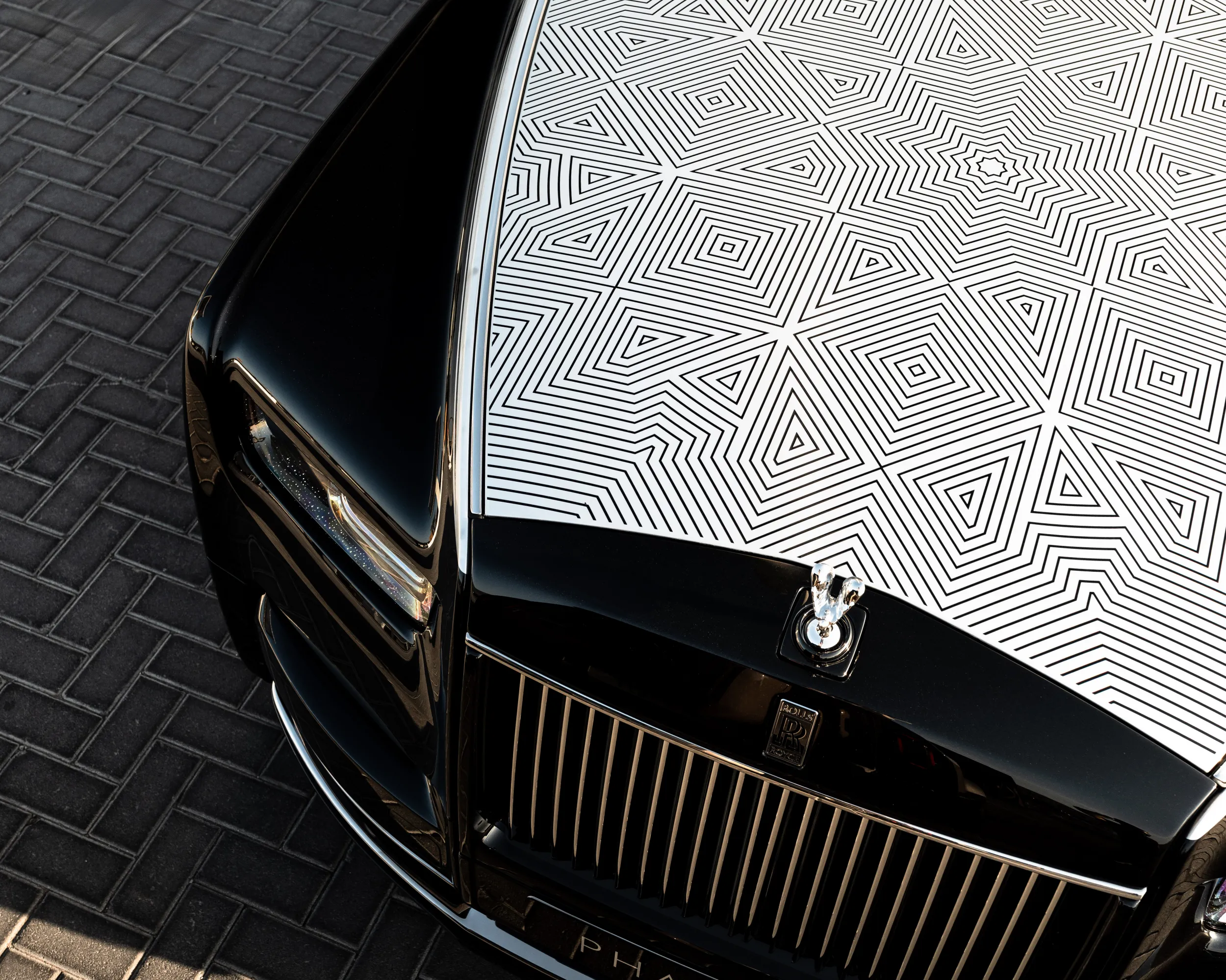 auto.pub Rolls-Royce Phantom Arabesque 13.02.26