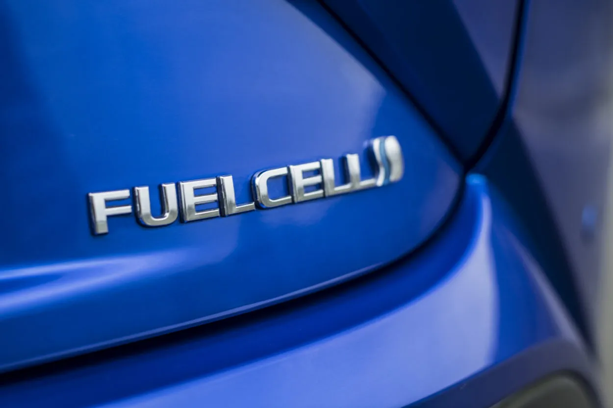 auto.pub Toyota Mirai 28.04.25