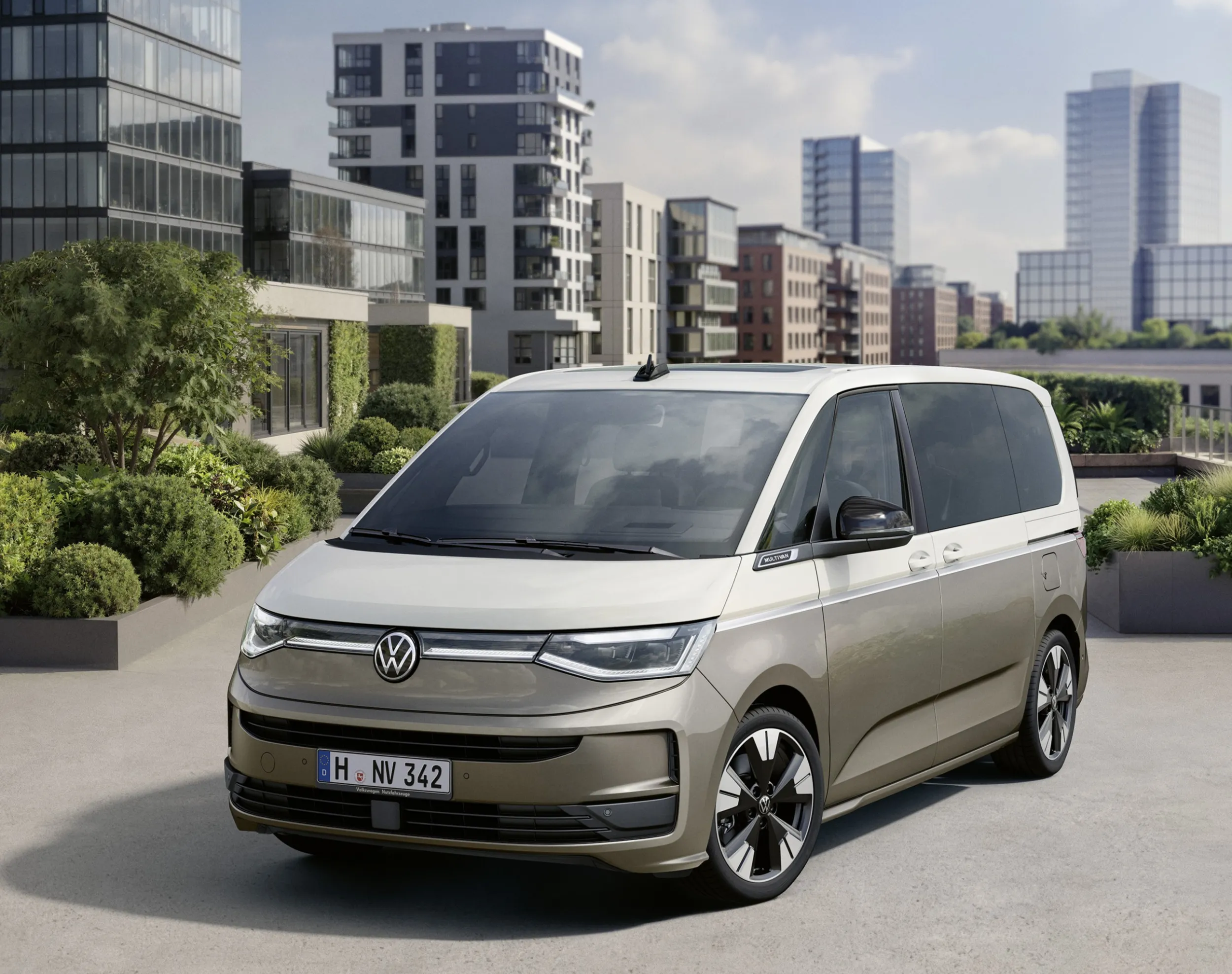 Volkswagen Multivan IAA Transportation Hanover auto.pub