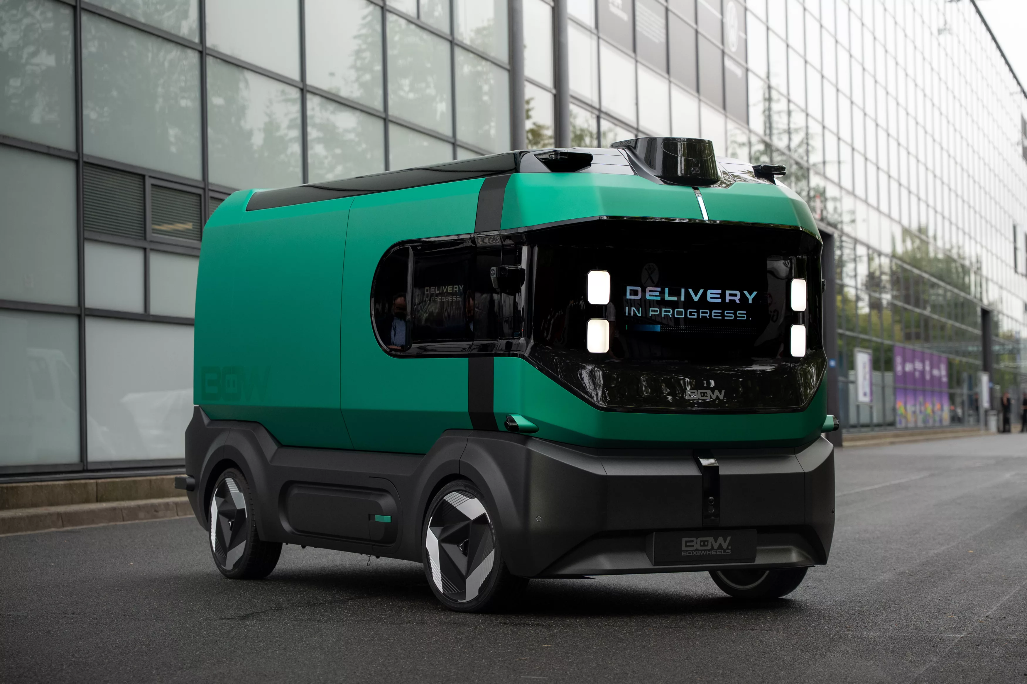 BOW (Box on Wheels)
