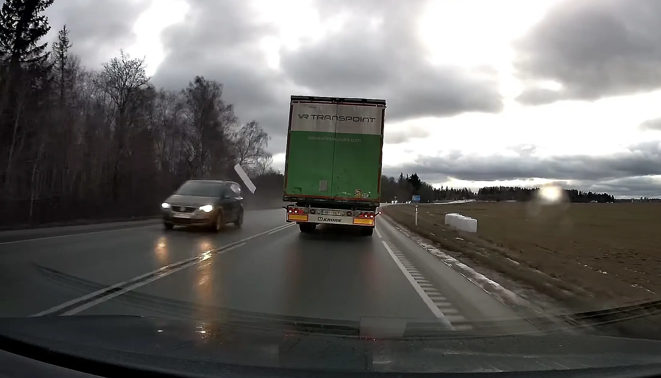 Selline jääkamakas lööb ju sõiduauto täitsa sassi