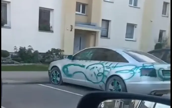 Vandalism või nüüdiskunst? Auto öine uuenduskuur