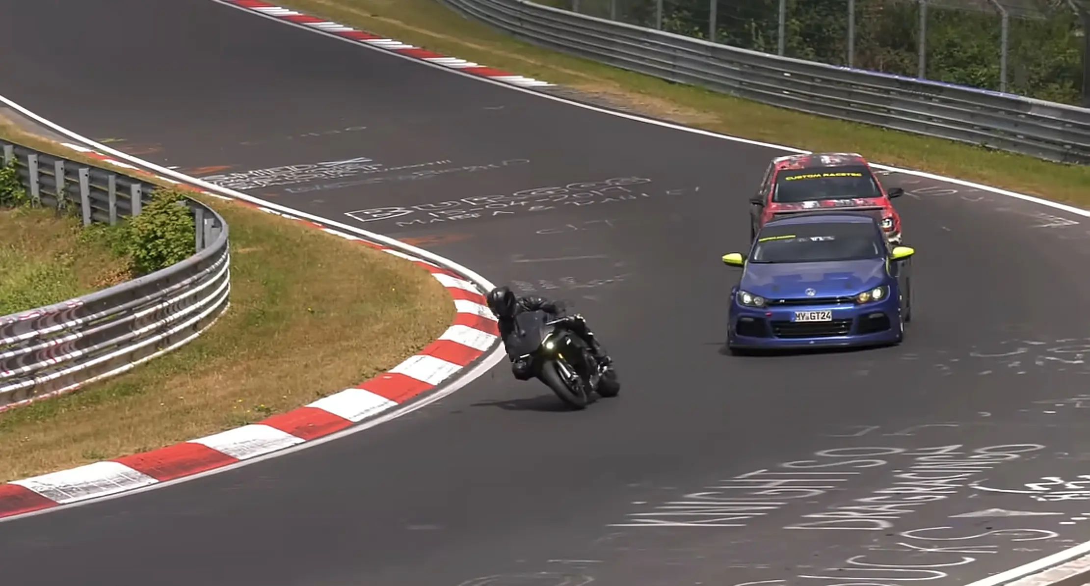 Nürburgring keelab mootorrattad ühissõitudel Põhjasilmusel – ajastu lõpp või turvalisuse võit?