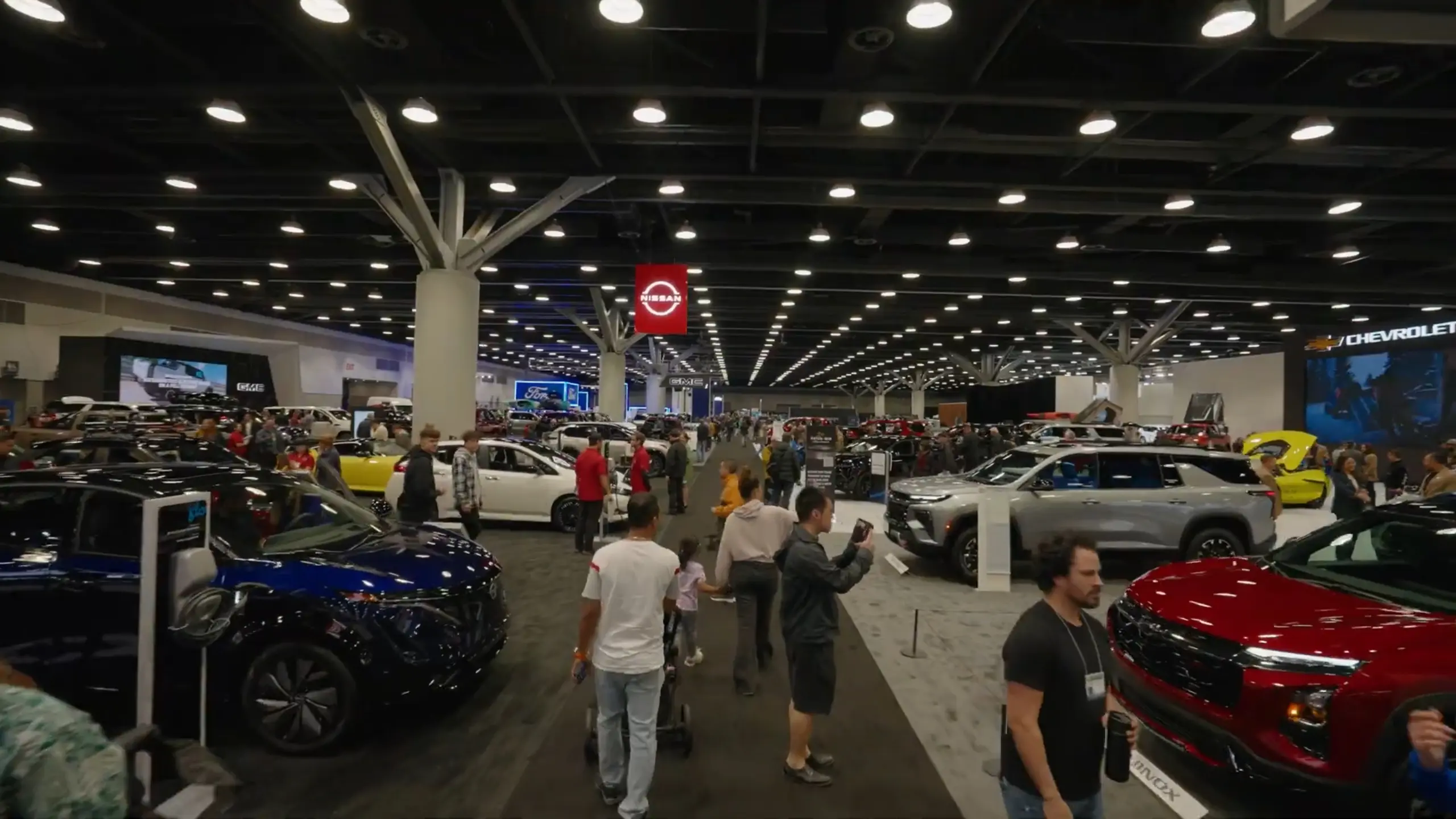 Tesla visati Vancouveri autonäituselt välja
