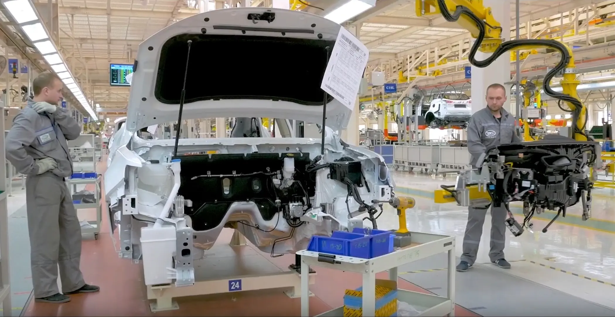 Lukašenko lubab kolme aastaga Mercedese tasemel autosid. Ja veelgi paremaid