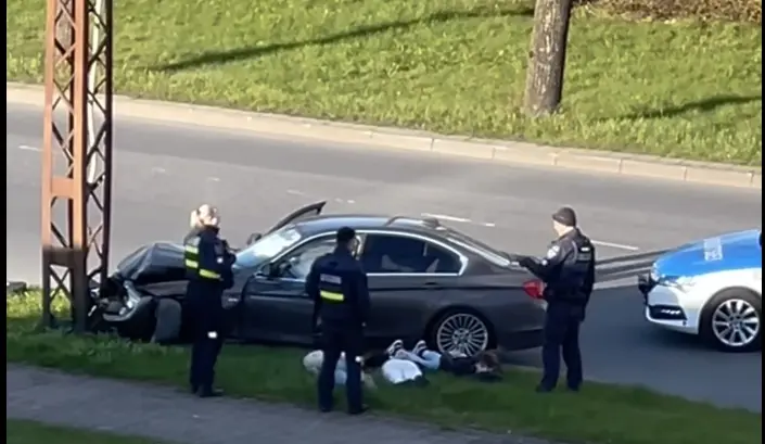 Vaata videot: politsei pidas kinni roolijoodiku. Appi tuli teeäärne post