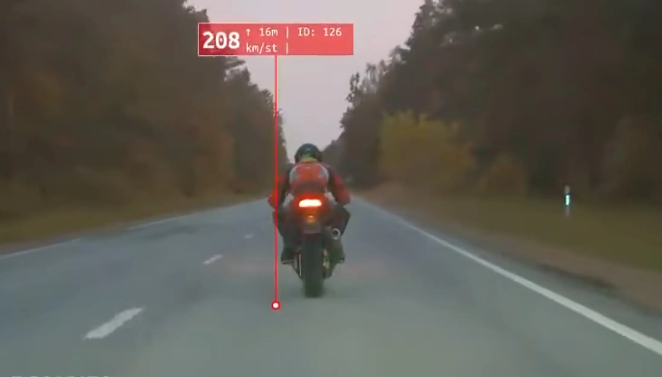 Numbriteta Kawasaki ja selle ajudeta piloot: motoäss kogus politsei eest põgenedes 6400 euro eest karistusi