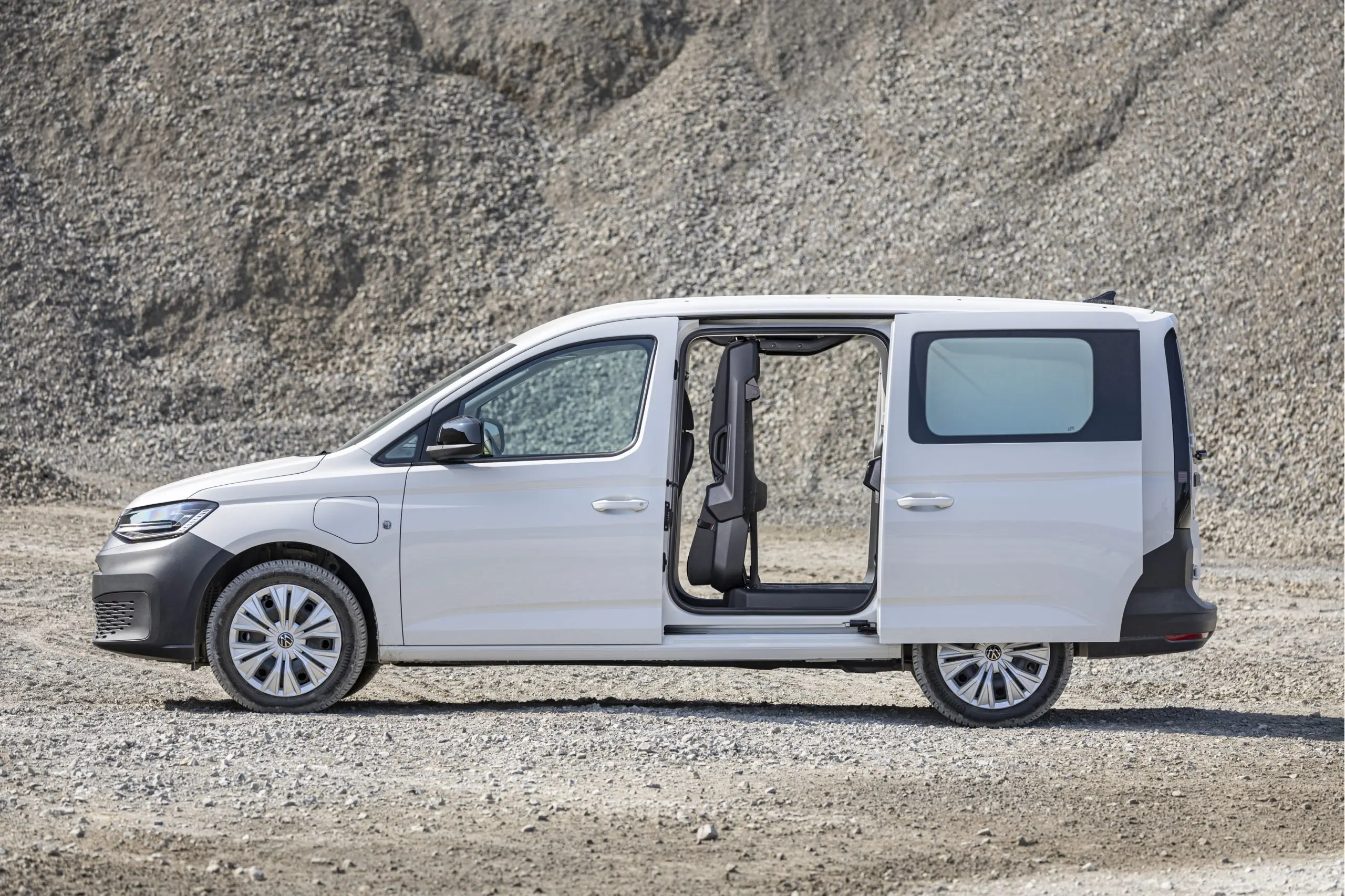 Volkswgen Caddy - kahe näoga kaubik
