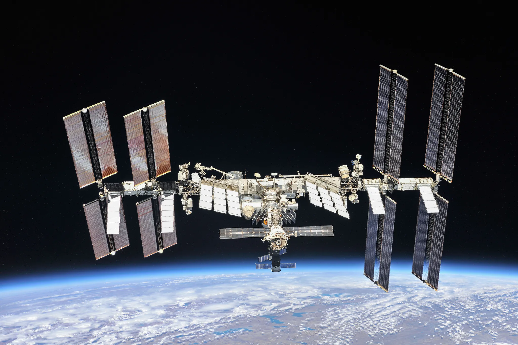 NASA muudab kurssi jõudmaks enne ISS-i lõppu uue jaamaga orbiidile
