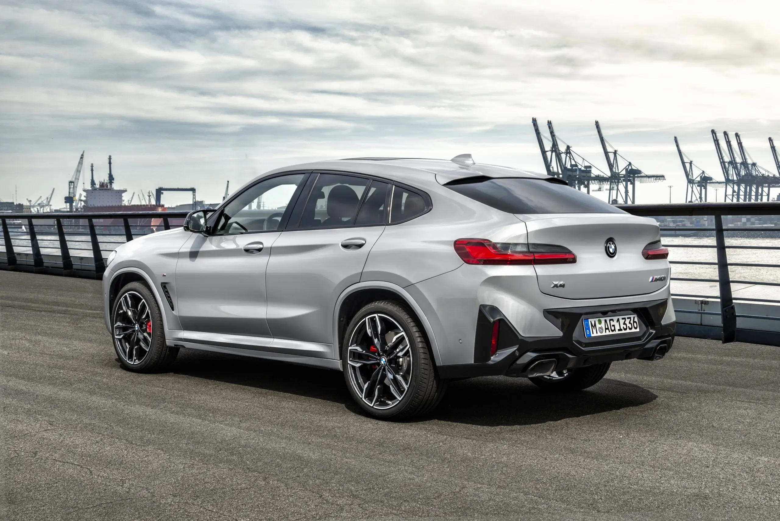 BMW tõusis Tartus premium-klassi müügiliidriks