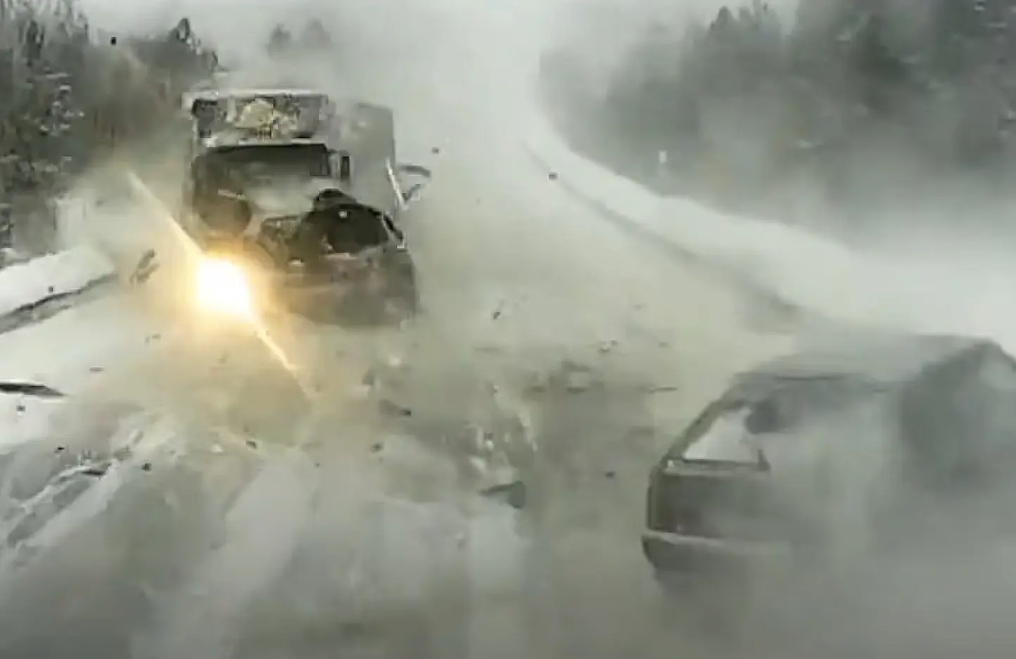 Video nädala alguses toimunud avariist, milles hukkus kolm inimest