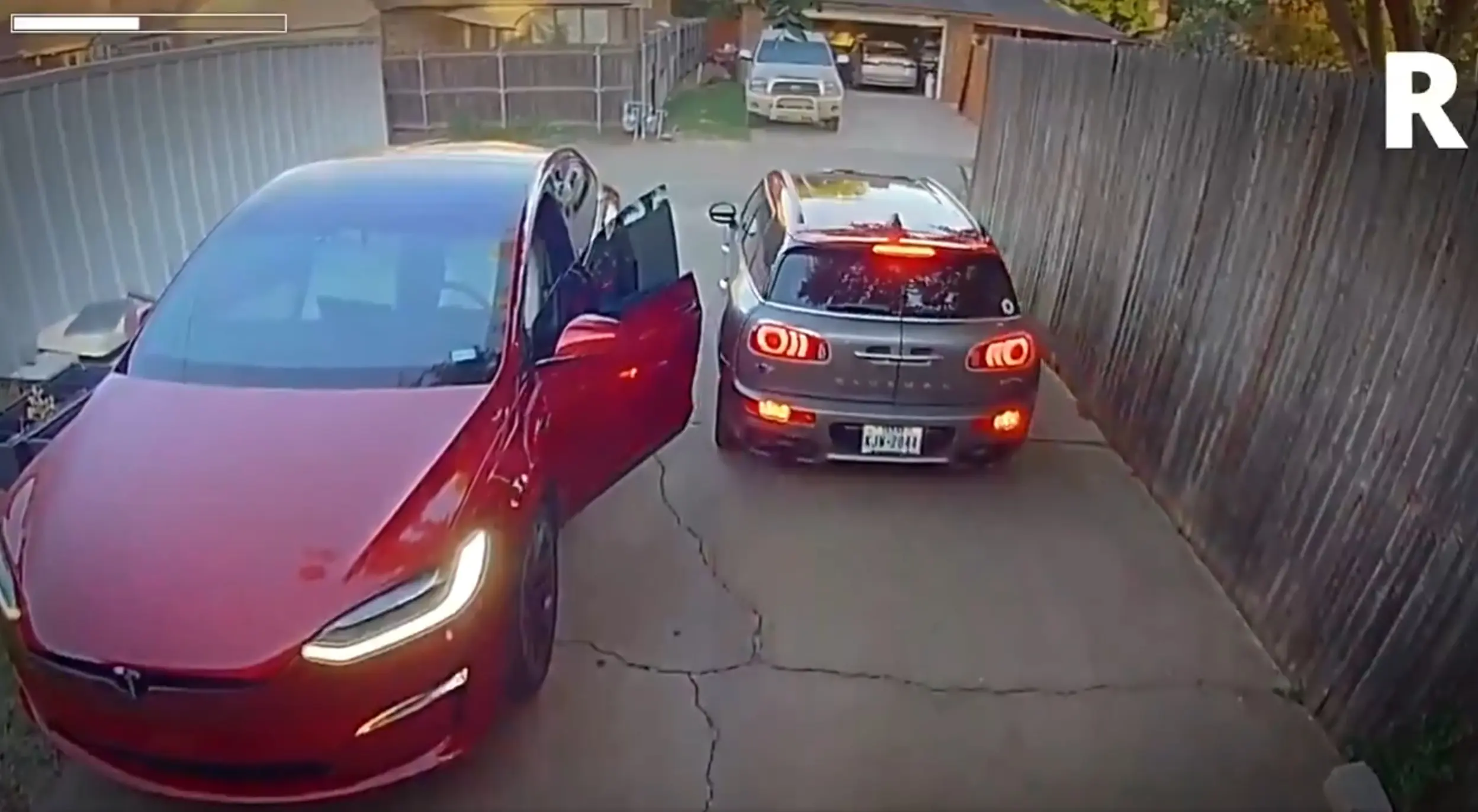 Tesla virutas Minile uksega