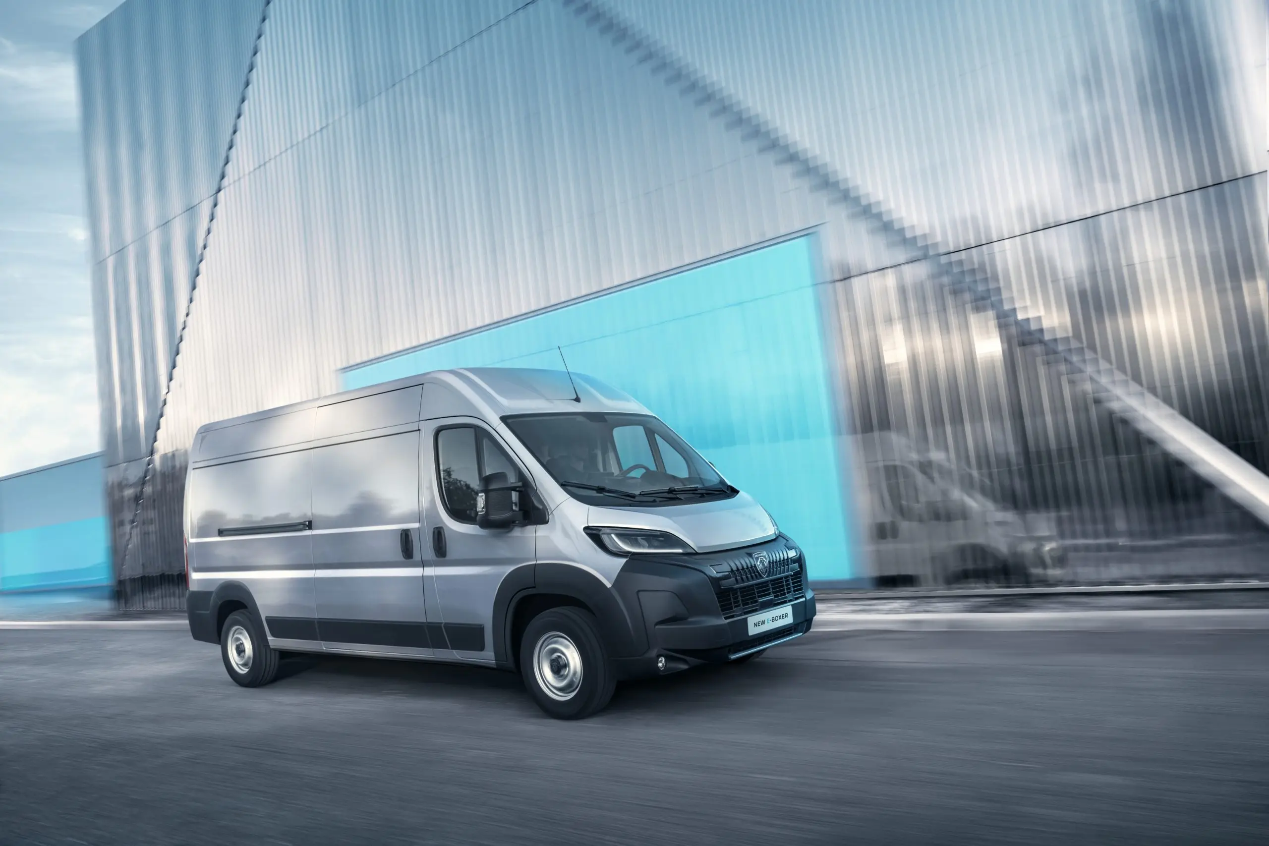 Peugeot E-Boxer: elektriline kaubik uues kuues