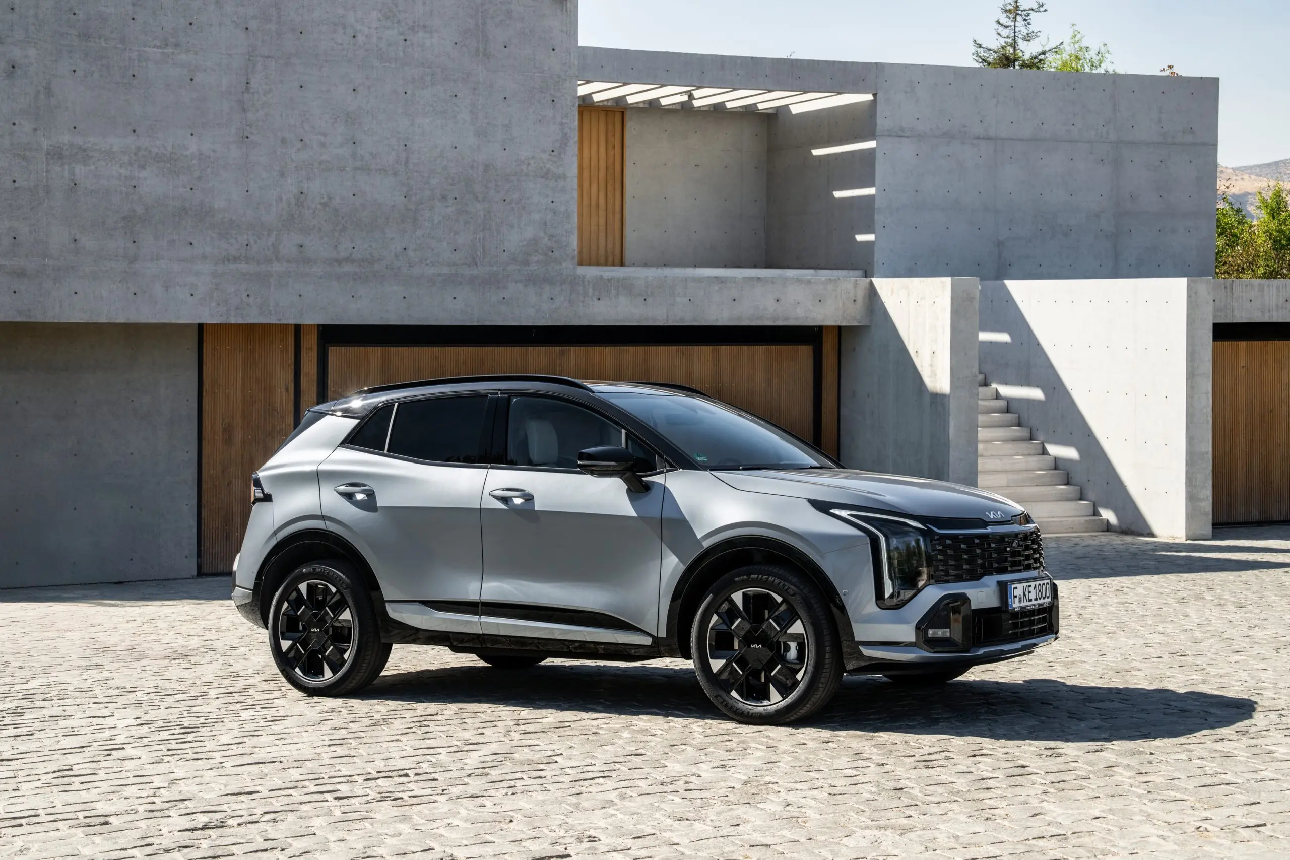 Autoturg uue aasta lävel: kampaaniad tõid elu müügisalongidesse, kuid suurt murrangut veel ei sündinud