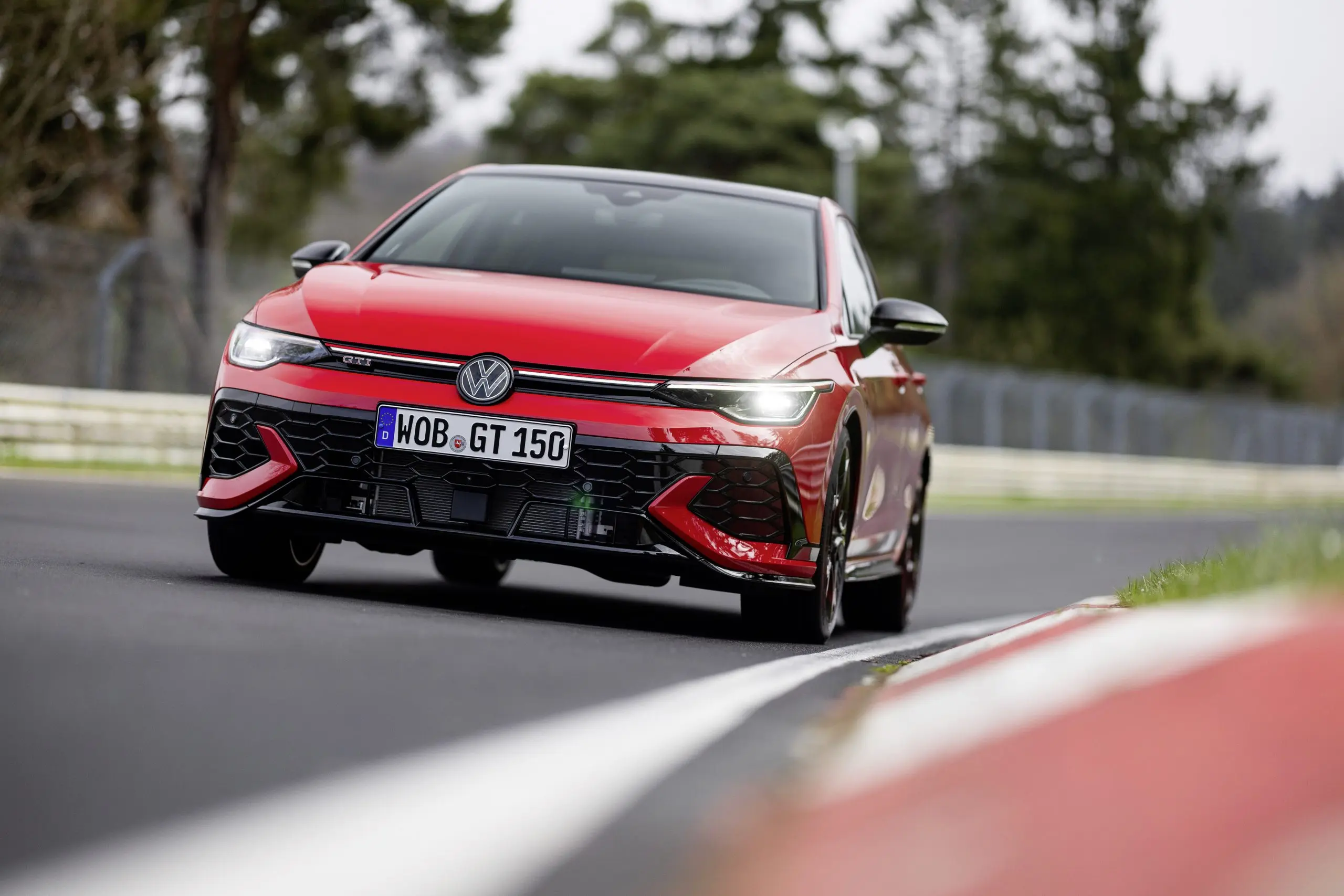 Euroopa autoturg alustas aastat langusega, kuid elektriautode osakaal kasvab