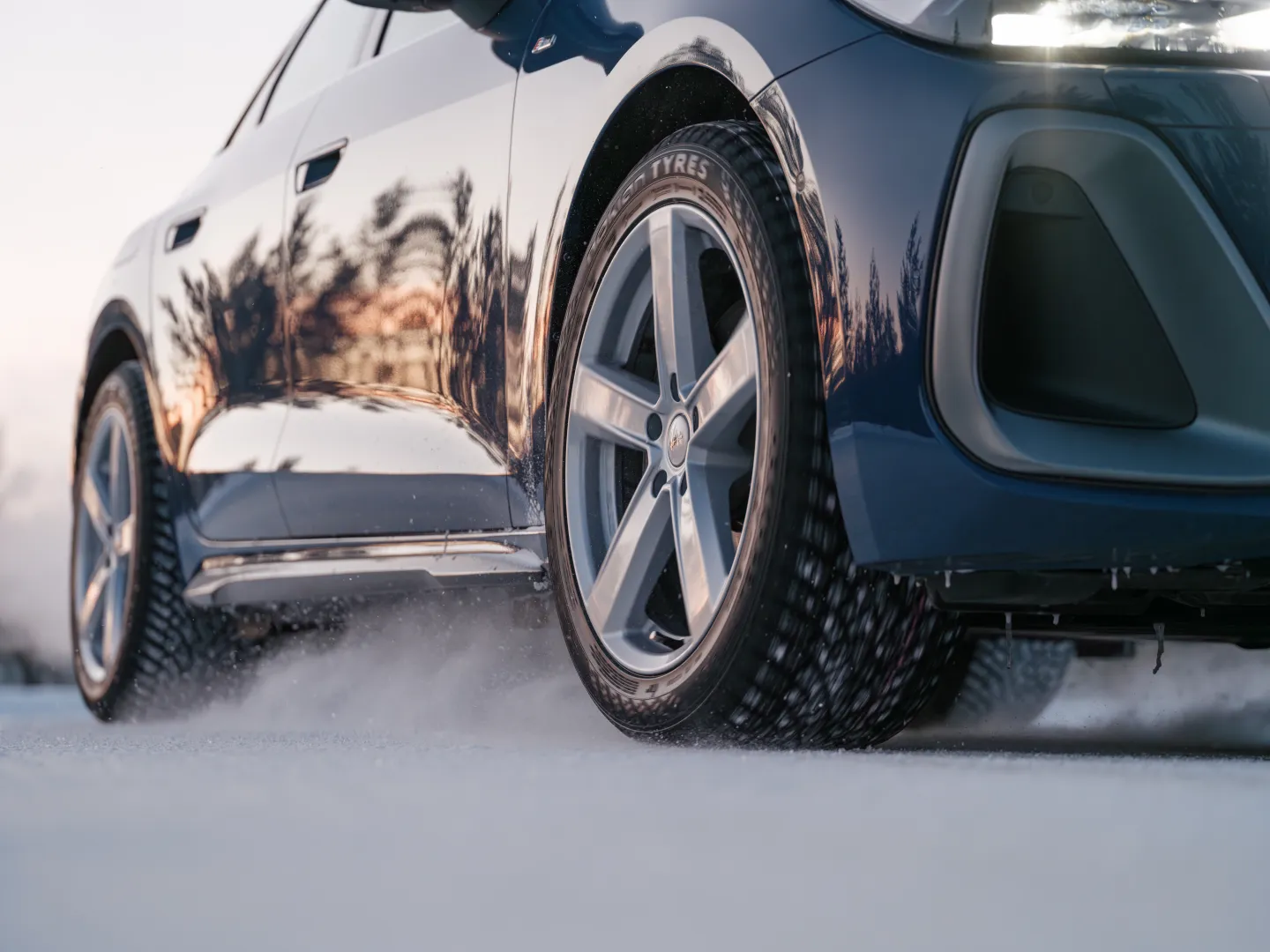 Nokian ja sissetõmmatavad naelad