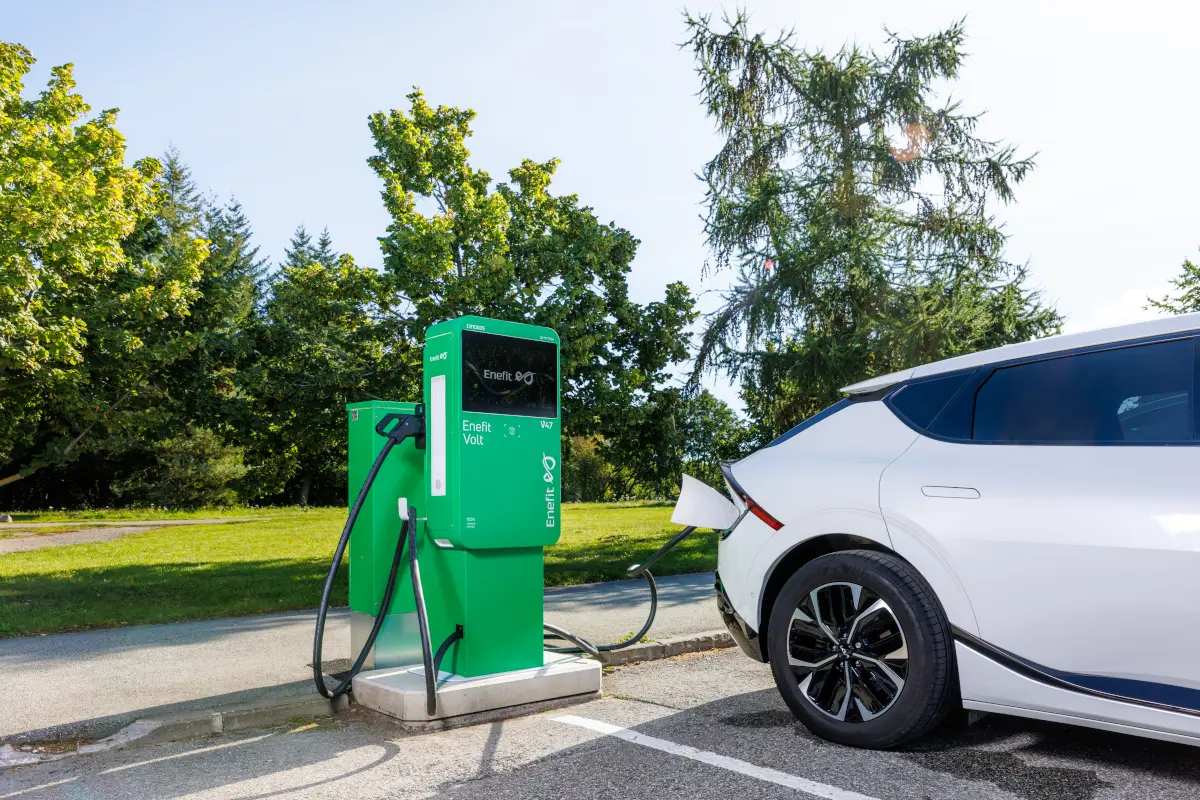 Vaata, kuidas elektriauto laadimine võib minna kallimaks kui sisepõlemismootoriga auto tankimine