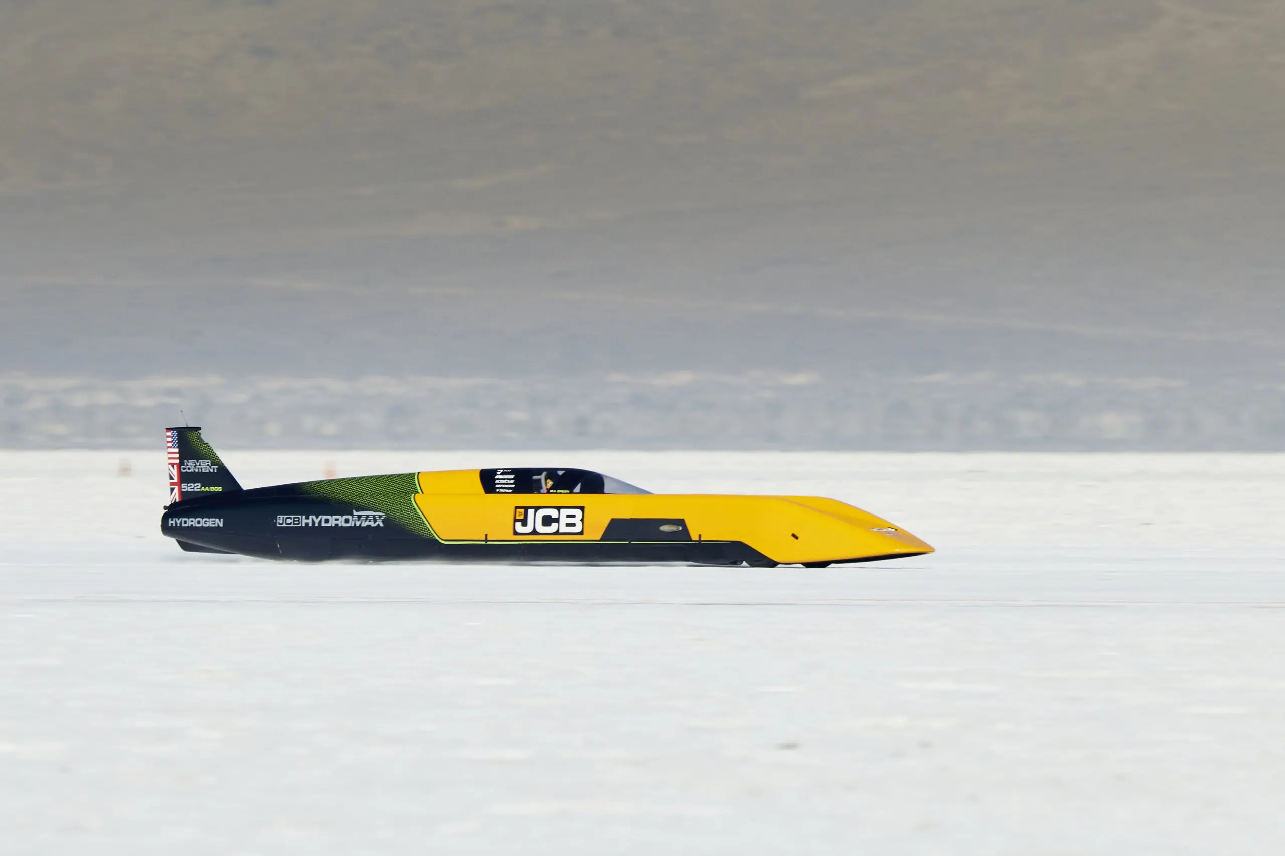 JCB Hydromax kihutas 592,797 km/h ja purustas 16 aastat püsinud rekordi