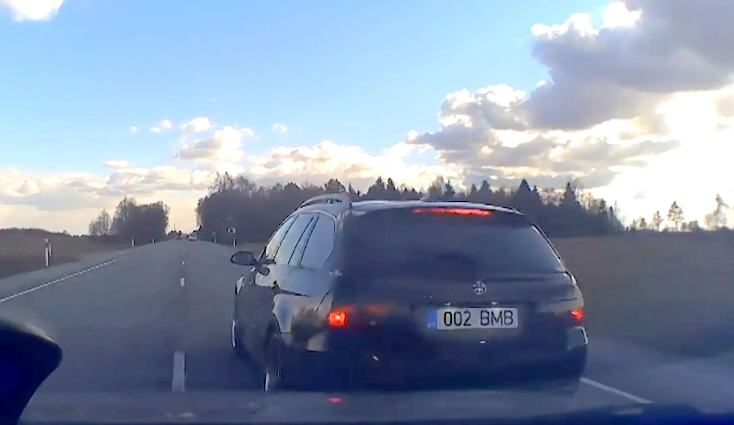 Video: Bmw juht käib ajudele