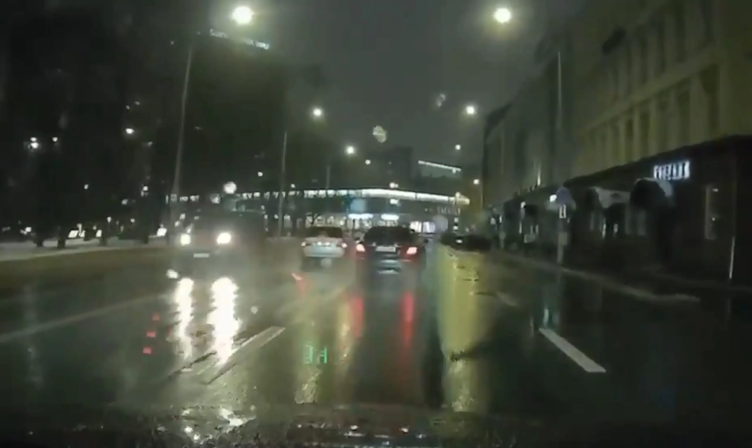 Kui palju liiklusrikkumisi suudad sina sellelt videolt avastada?