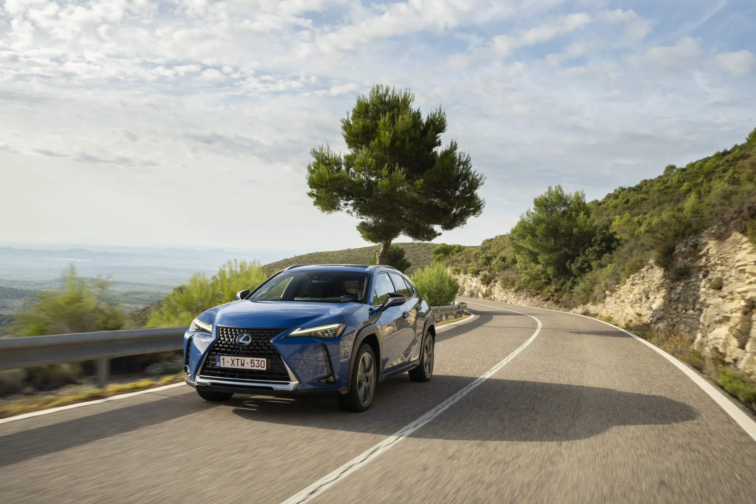 Proovisõit - Lexus UX 300e