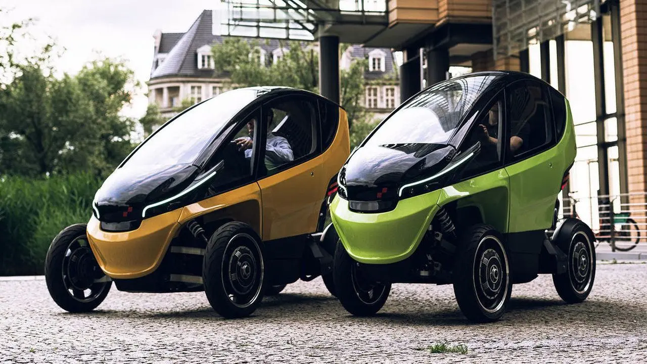 Mopeedauto ohutus, auto nägu, mopeedi haprus
