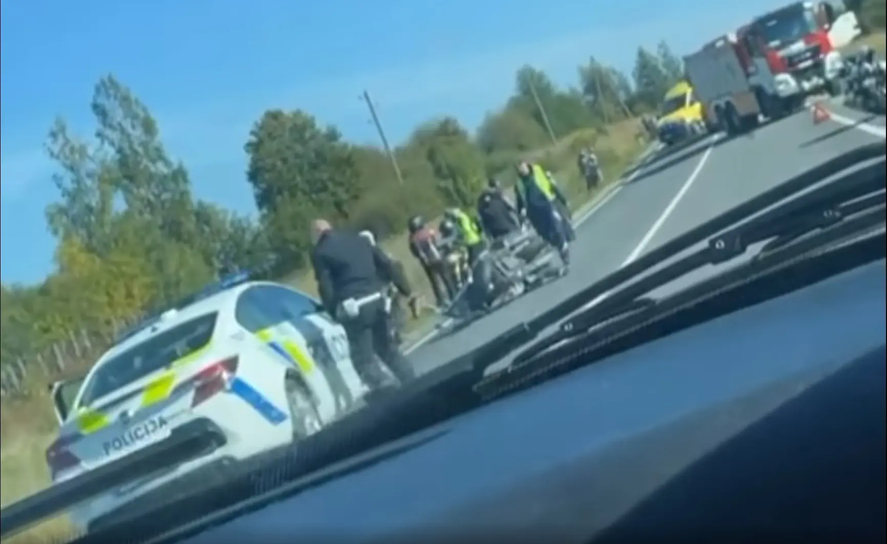 Lätis toimus maanteel ränkraske avarii, milles põrkasid kokku mootorratas ja veoauto