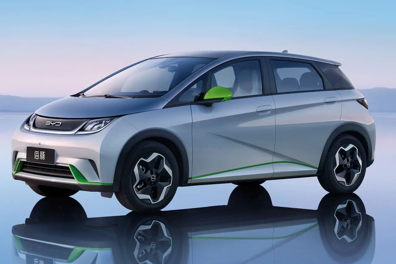 Hiinlased lükkavad Tesla troonilt