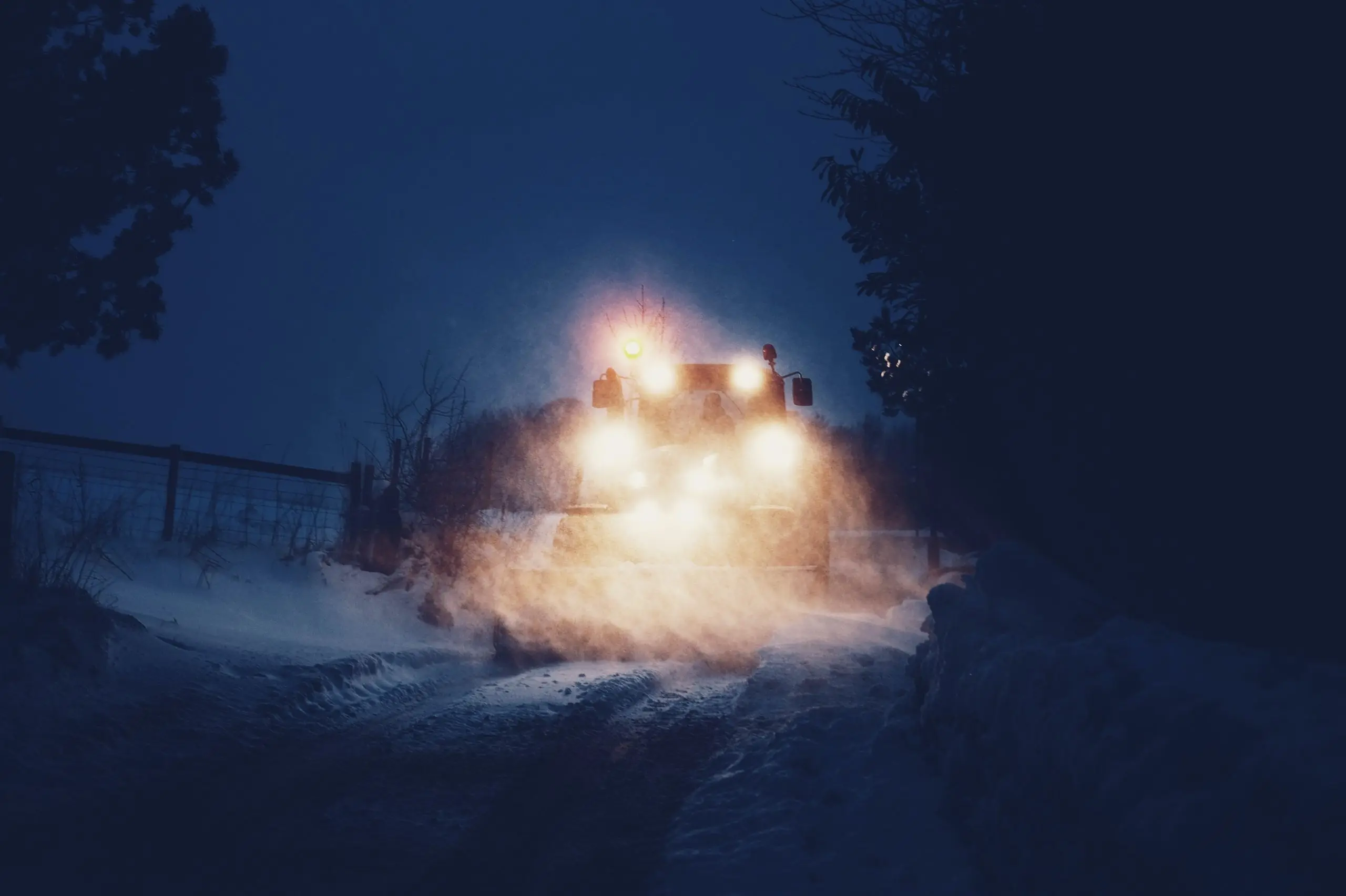 Transpordiamet soovitab praeguste ilmaoludega Virumaa, Harjumaa ja Raplamaa teedel liiklemist vältida
