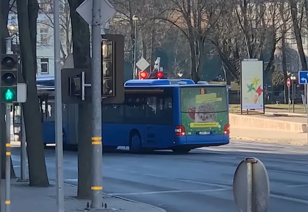 Tagurpidi liin nr. 8