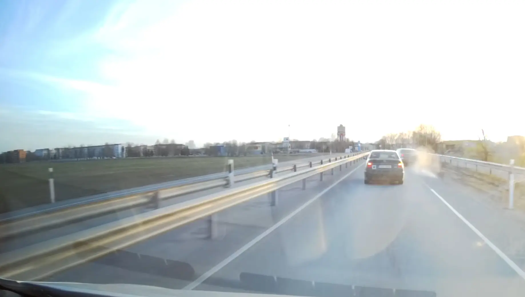 Täitsa tahaks teada, mis seal autos toimus