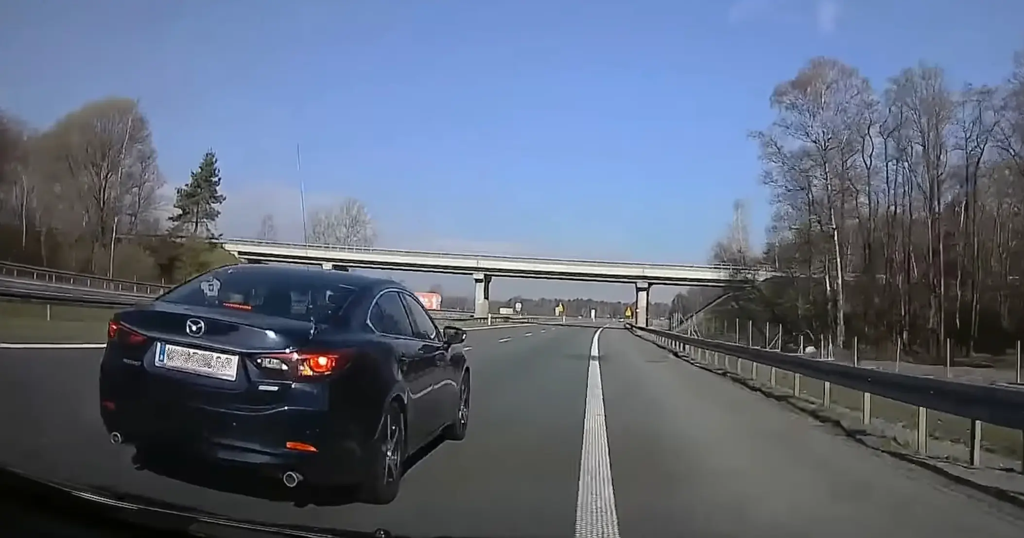 Aga sellistel õpetajatel kipub alati midagi püksi tulema, kui keegi veel punti hüppab