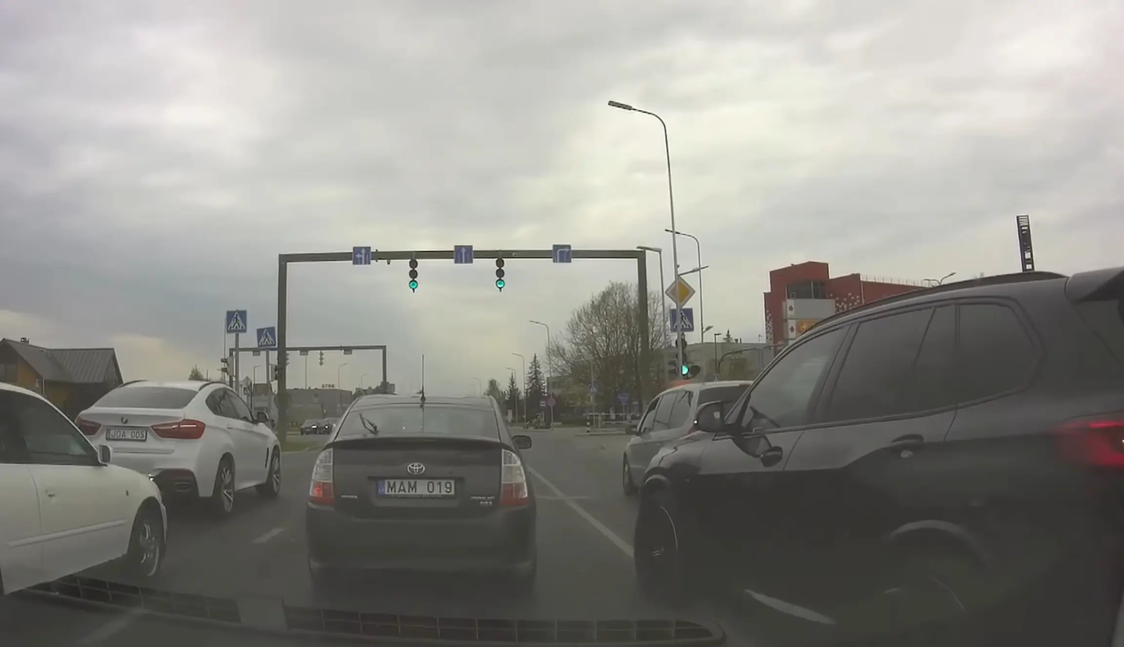 Järjekordne väikese tilli probleem?