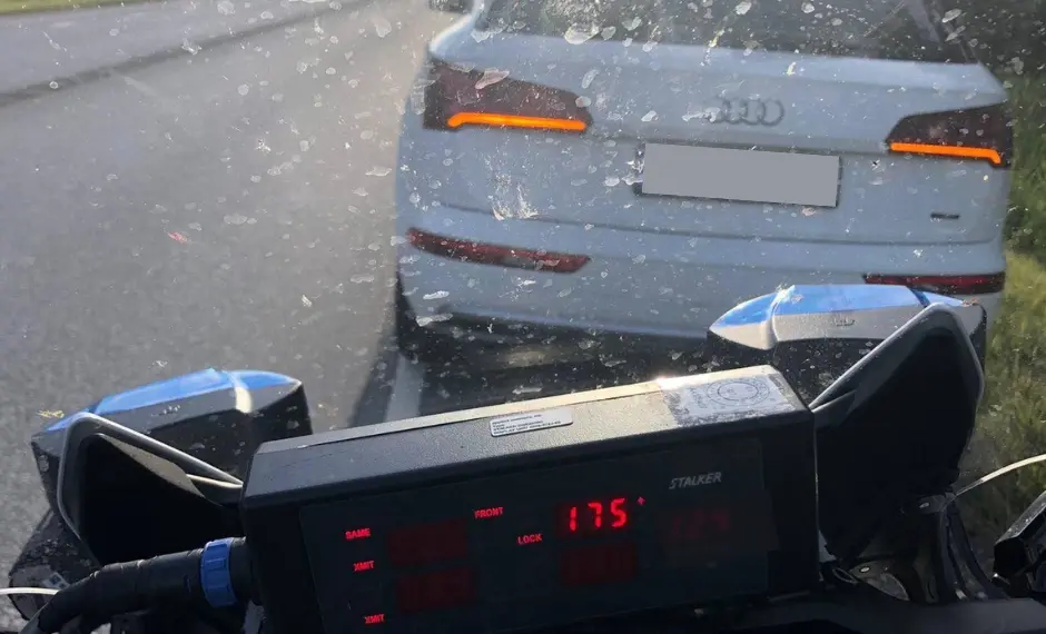 Narvas kihutas ema lapsega arstile 175 km/h