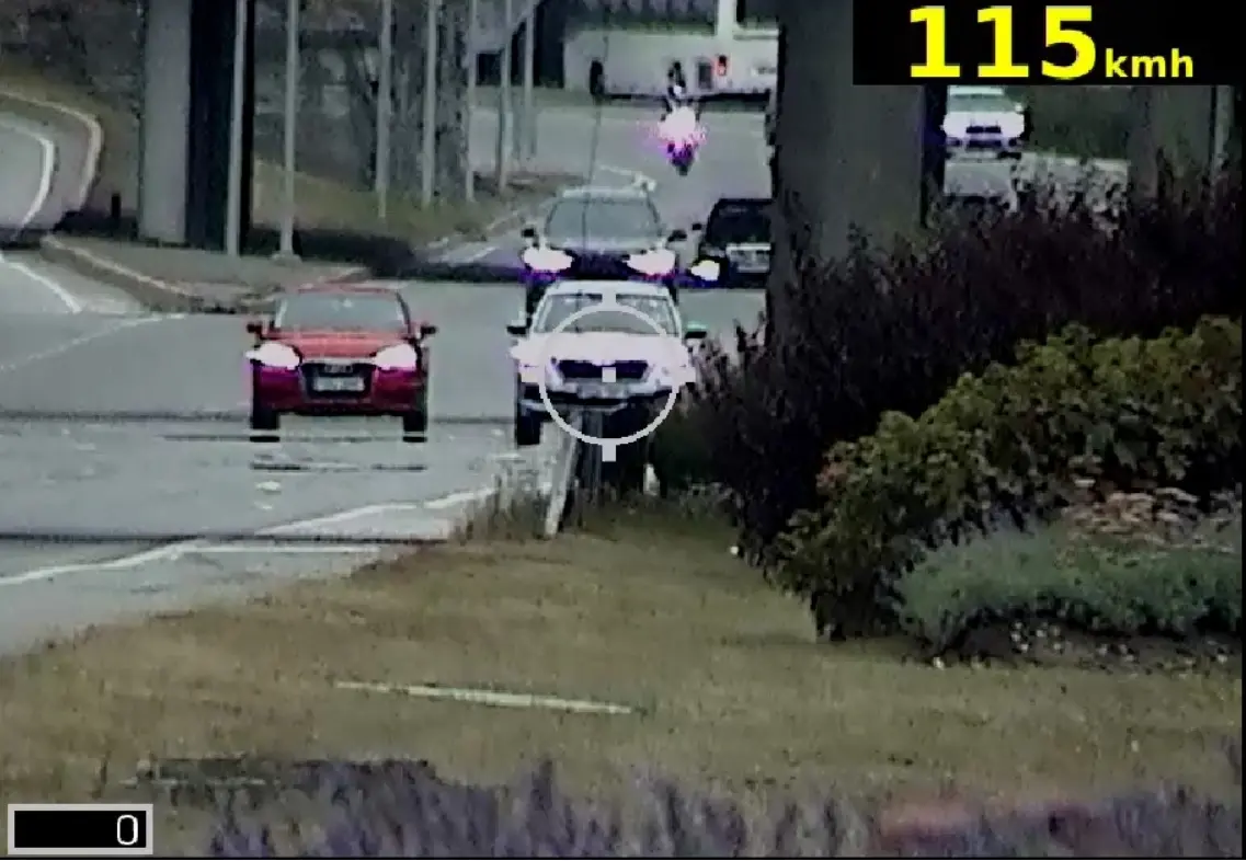 Politsei püüdis kinni Laagna teel 115 km/h kihutanud tüdruku