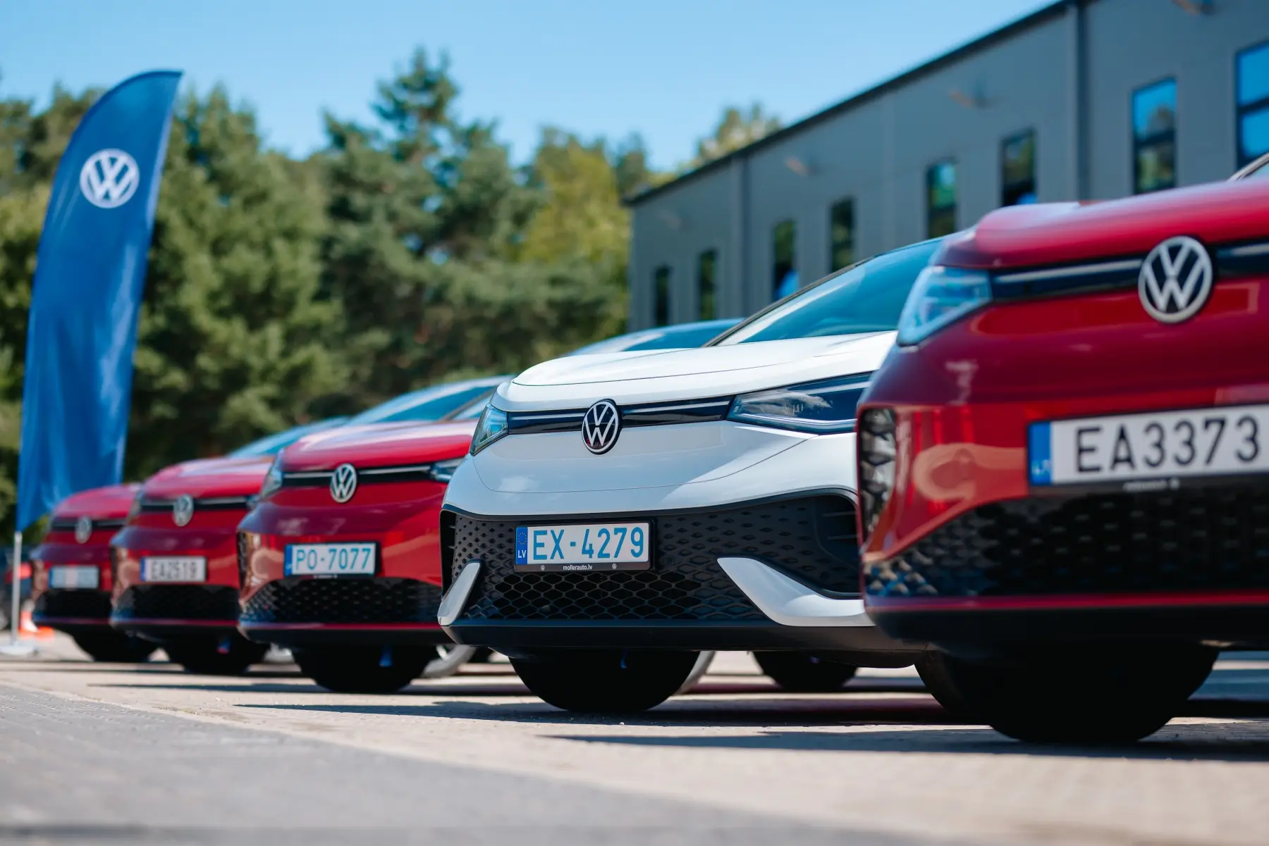 Uute sõiduautode müük kasvas Euroopas teist kuud järjest