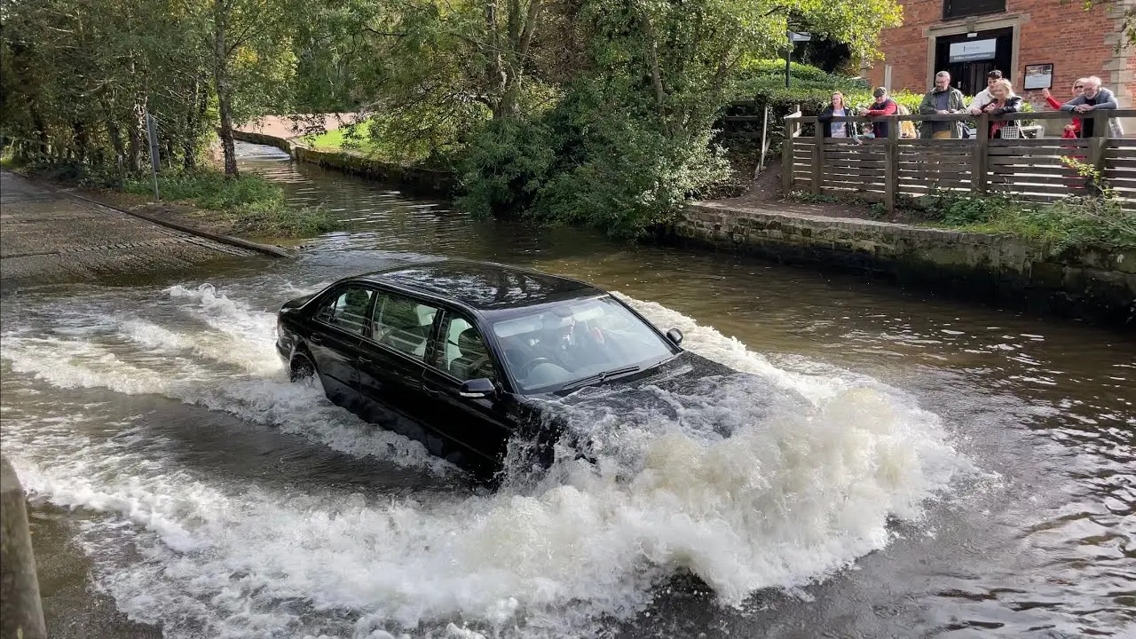 Päeva tegija - mootorrattur Rufford Fordis