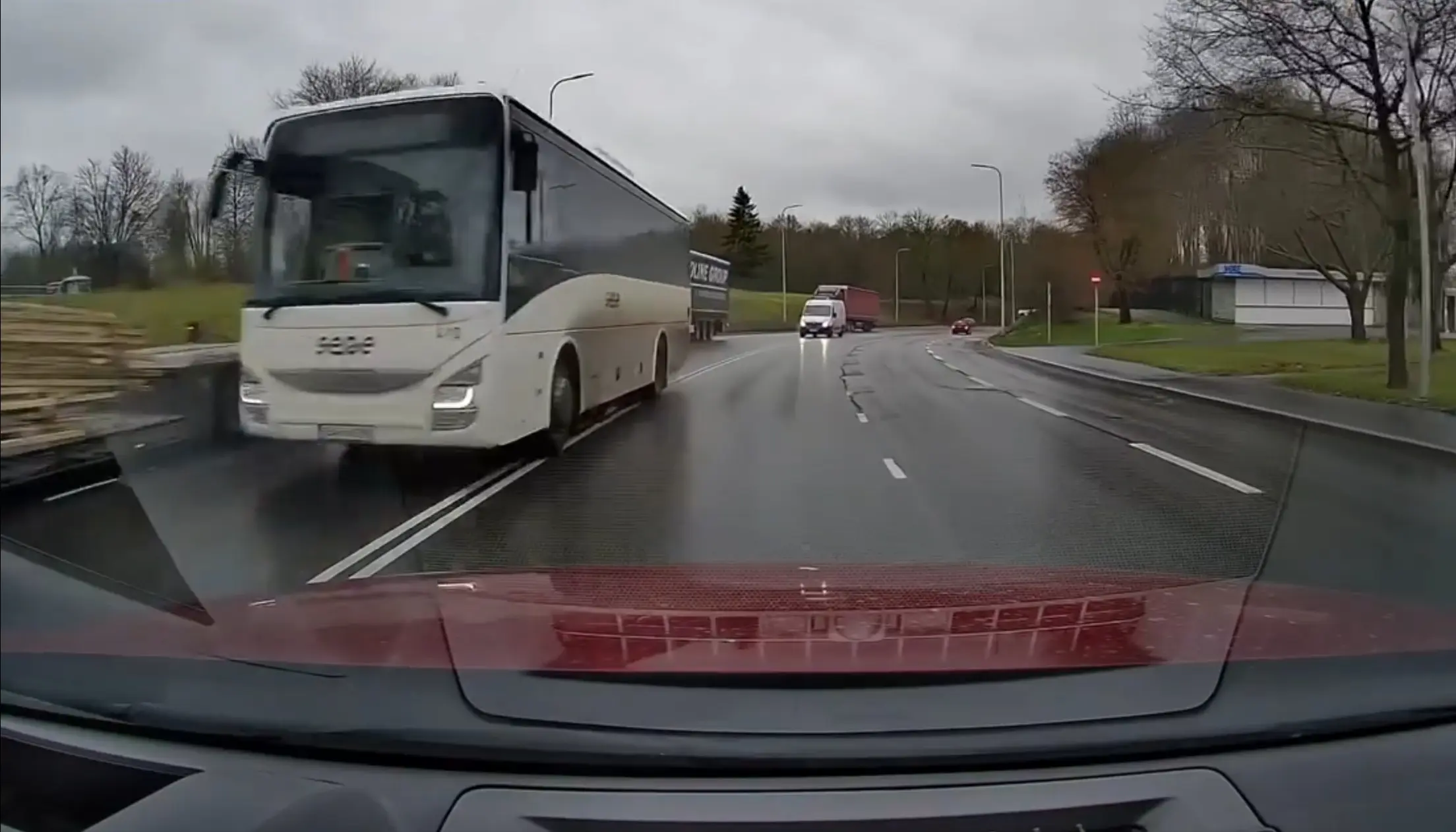 Kui ikka ära ei mahu, siis pole ju mõtet punnitama hakata?