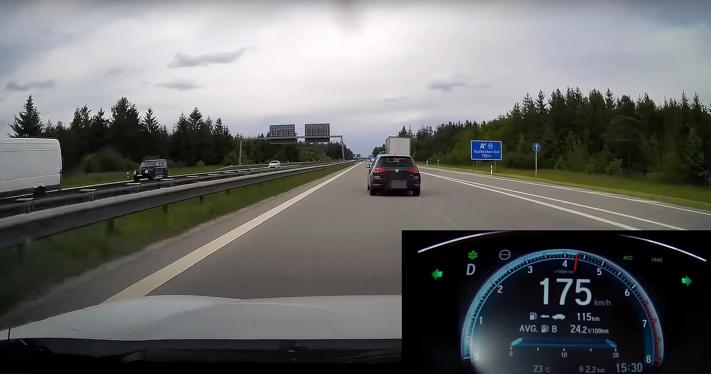 Vaata, kuidas näeb välja äkkpidurdus kiirusel 200 km/h