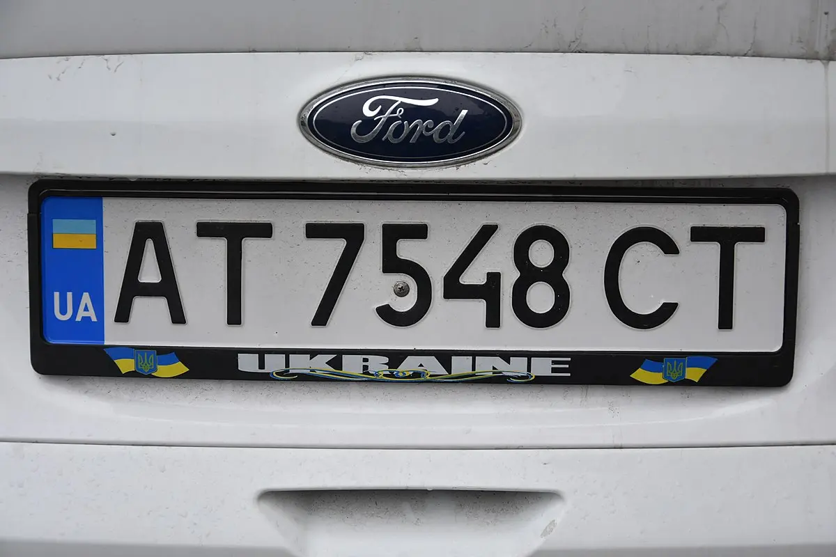 Ukraina sõjapõgenikud peavad oma autod ümber registreerima