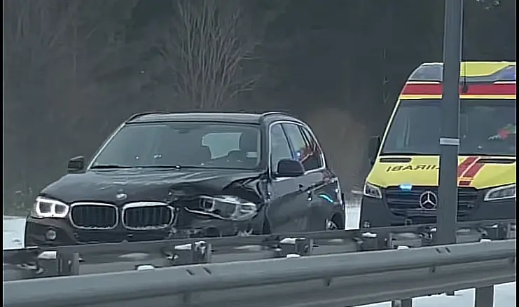 Ilmus video eilsest nelja autoga toimunud suurest avariist Ida-Virumaal